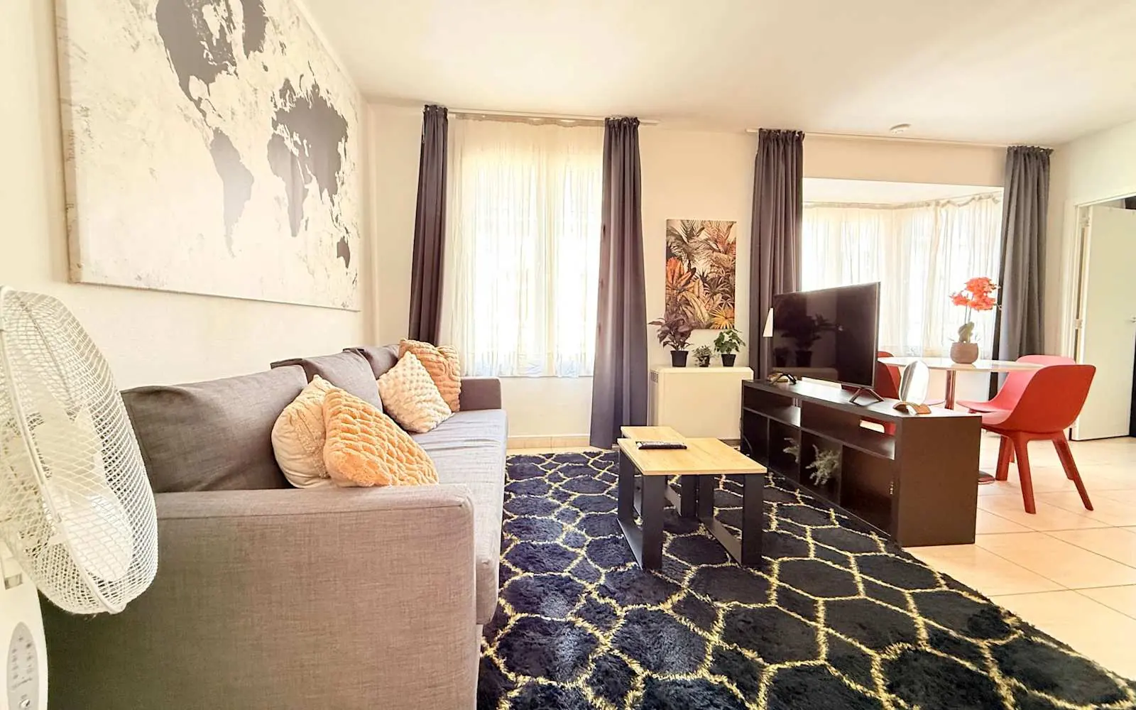 Bright & Refined Apartment in the Heart of the EU Quarter