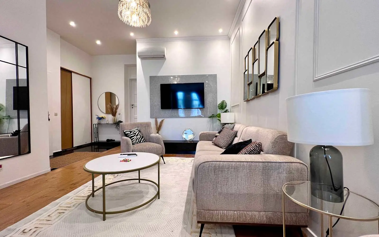 Brussels Family & Group Stay near Midi Station of Brussels| Up to 9 Guests